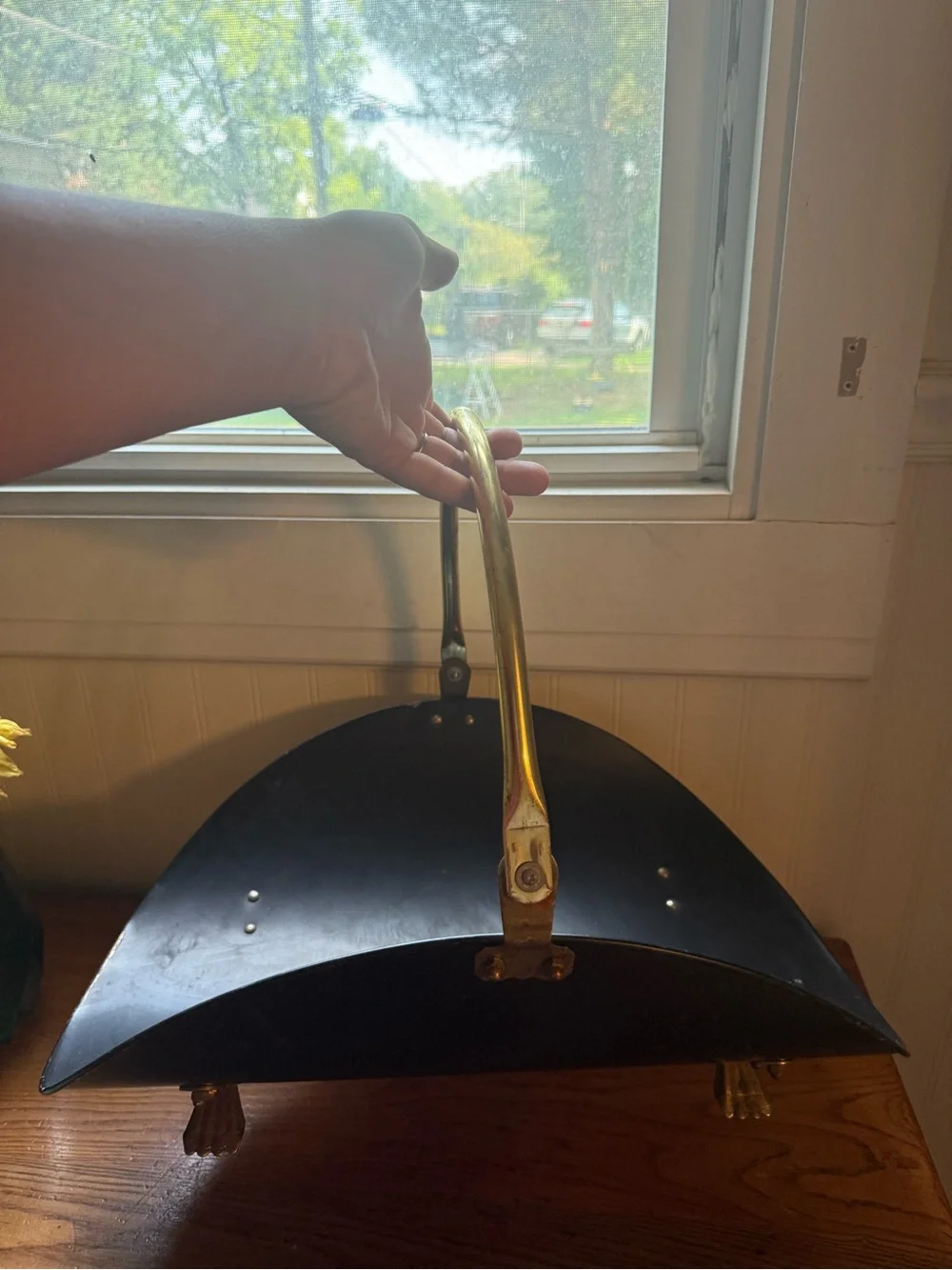 Tole and Brass Footed Log Kindling Holder